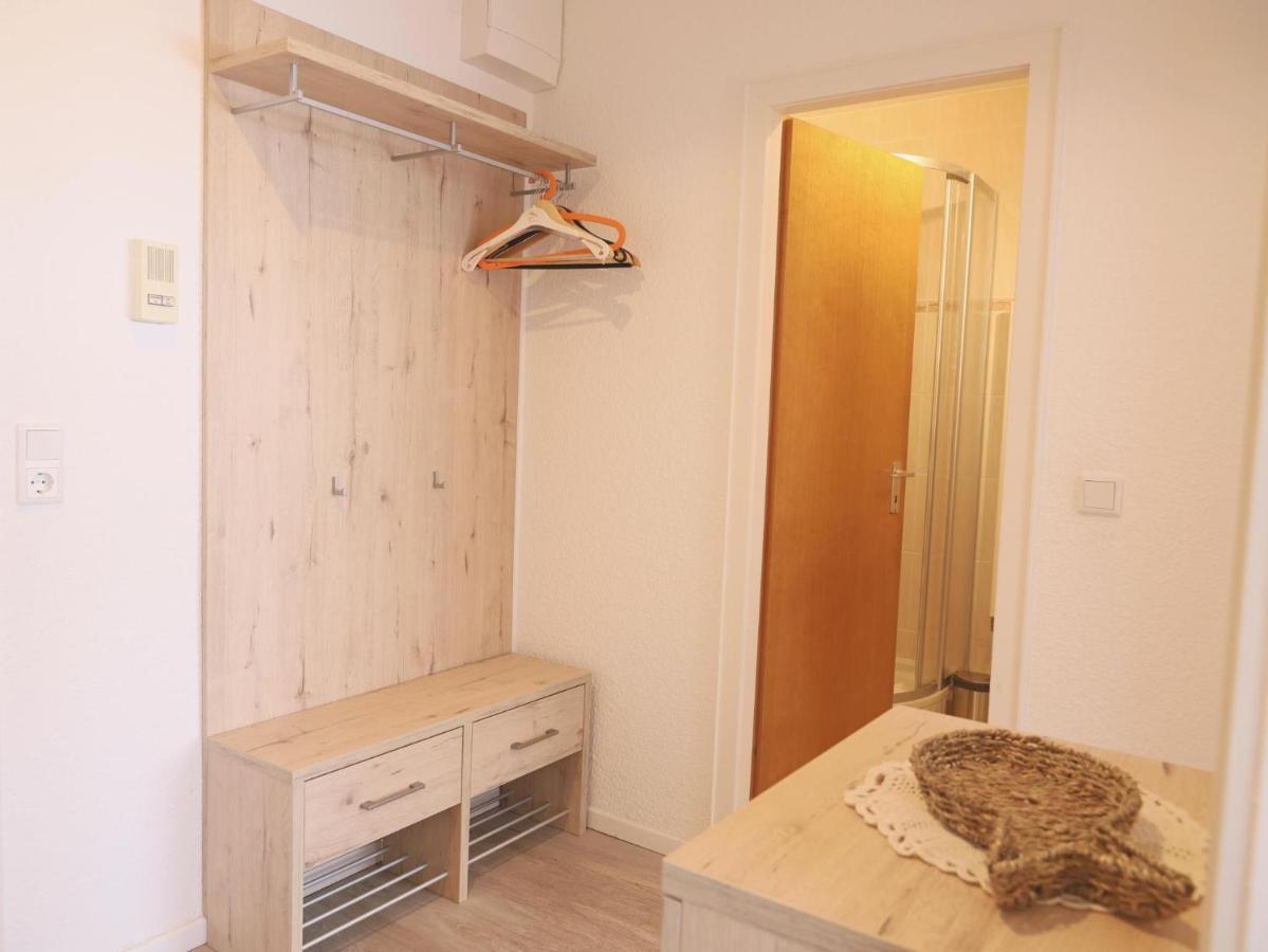 فيسترلاند Einfaches 2-Zimmer-Appartement Mit Balkon. المظهر الخارجي الصورة