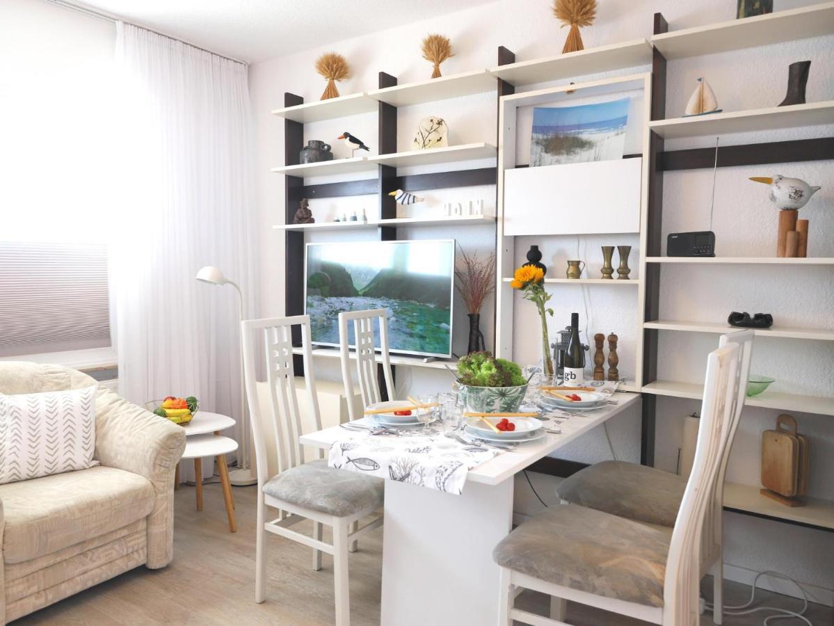 فيسترلاند Einfaches 2-Zimmer-Appartement Mit Balkon. المظهر الخارجي الصورة